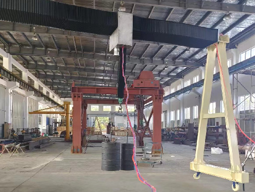 南京今明非標(biāo)定制1T手推式門(mén)式起重機(jī)